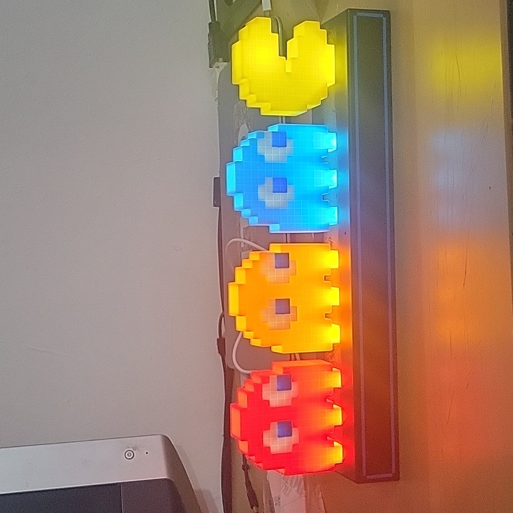 Pacman light